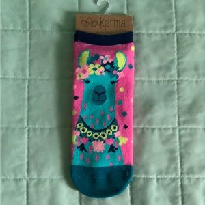 🩷 NWT eclectic llama karma ankle socks